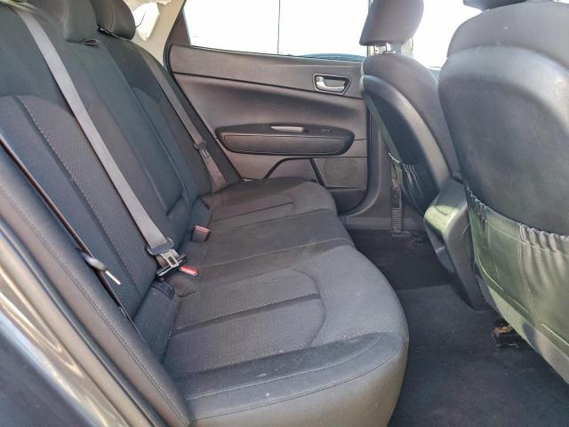 Kia Optima Lx Image 8