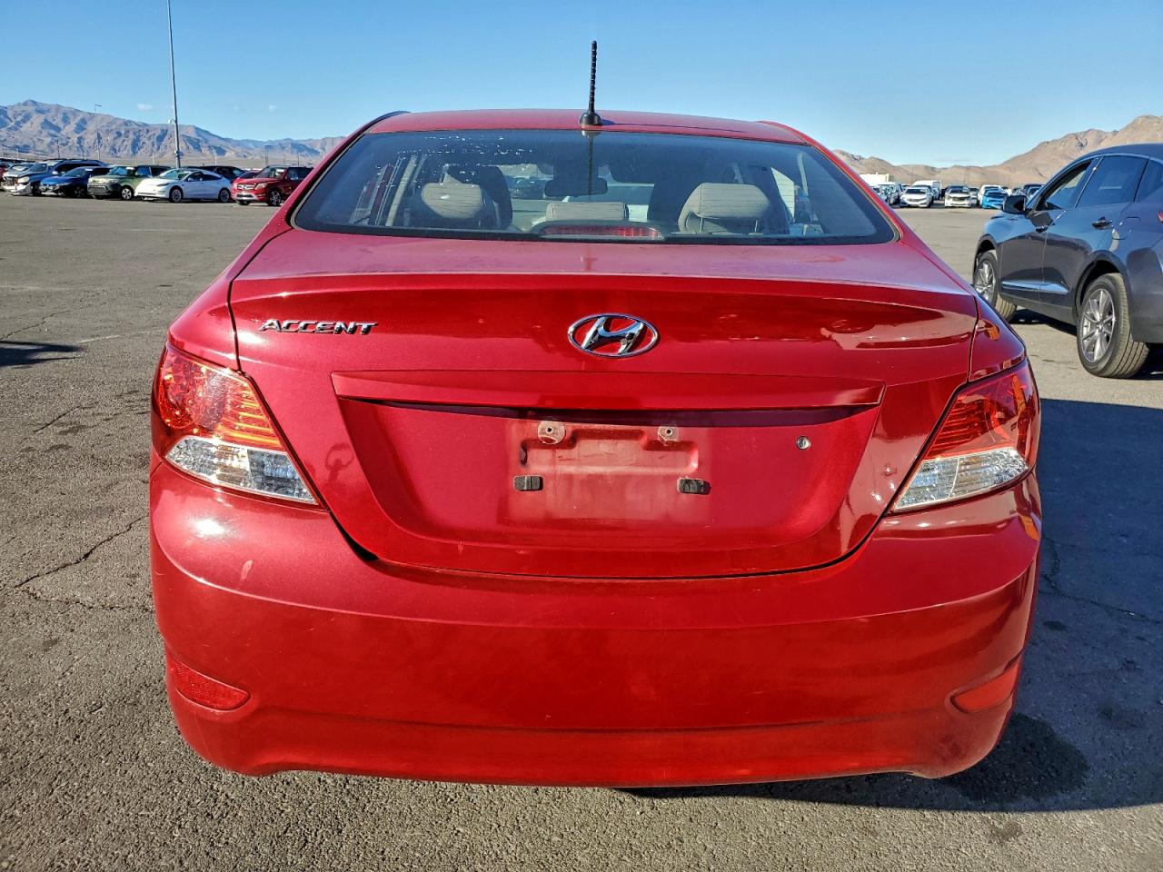 Hyundai ACCENT Gls Image 11