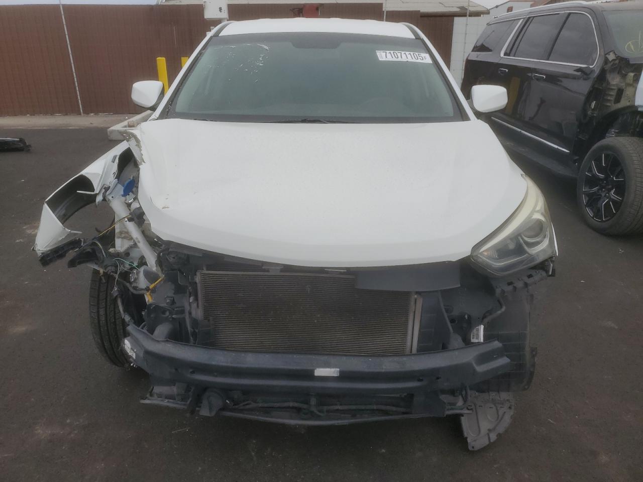 Hyundai SANTA FE Image 8