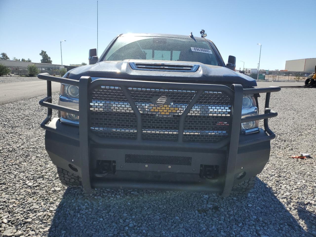 Chevrolet Silverado K2500 Heavy Duty Ltz Image 4