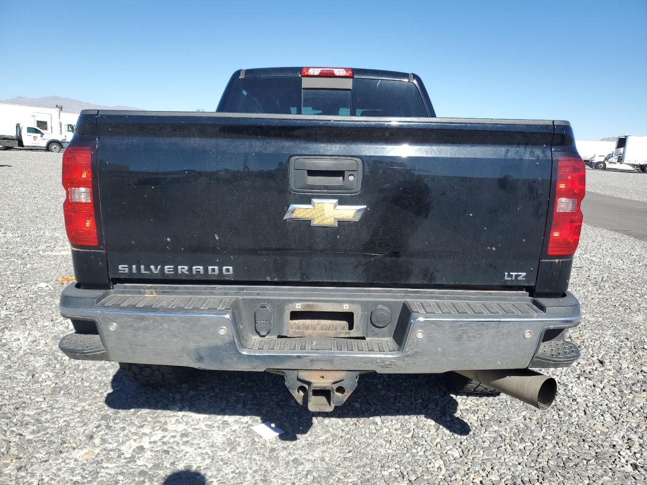 Chevrolet Silverado K2500 Heavy Duty Ltz Image 5