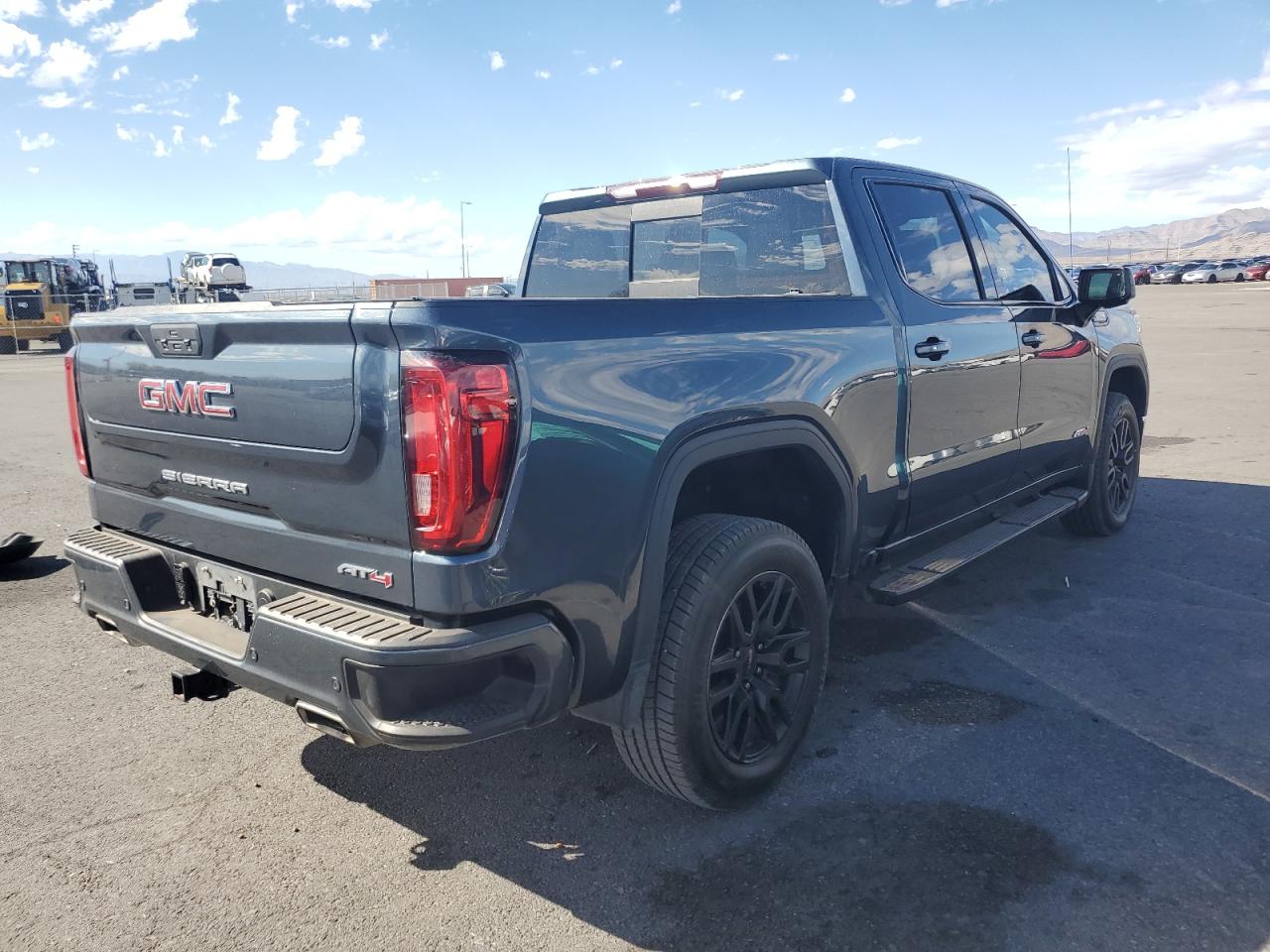 GMC Sierra K1500 At4 Image 11