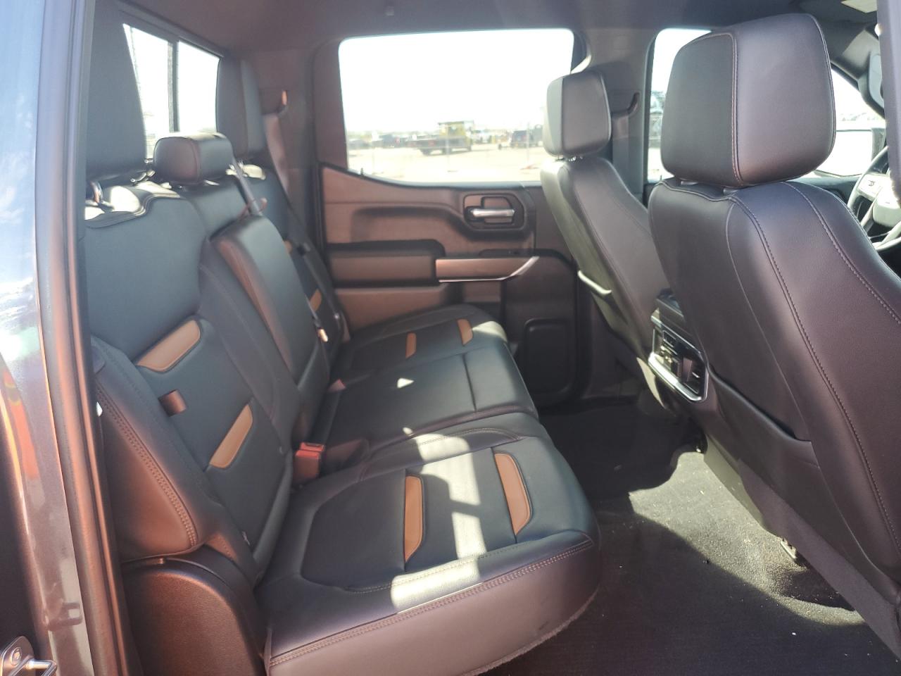 GMC Sierra K1500 At4 Image 10