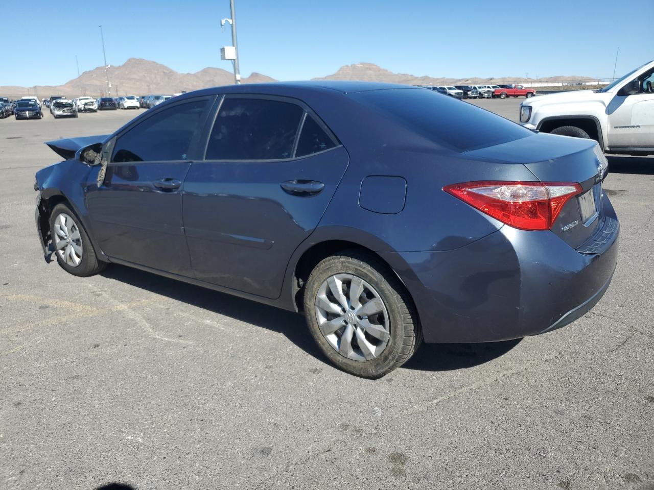 Toyota Corolla L Image 3