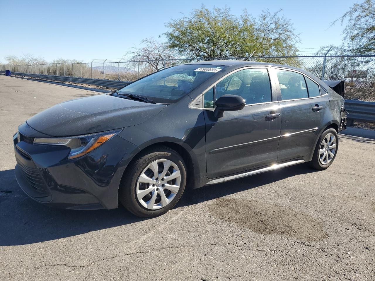 Toyota Corolla Le Image 1