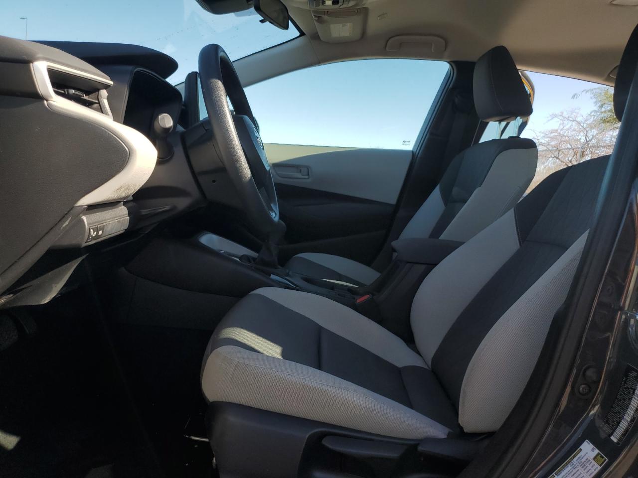 Toyota Corolla Le Image 13