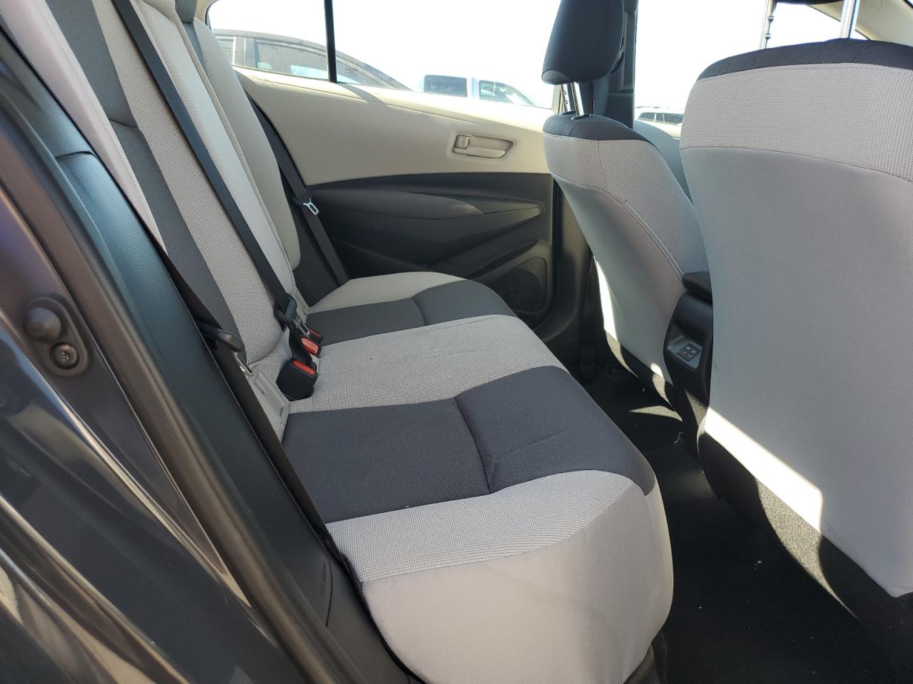 Toyota Corolla Le Image 12