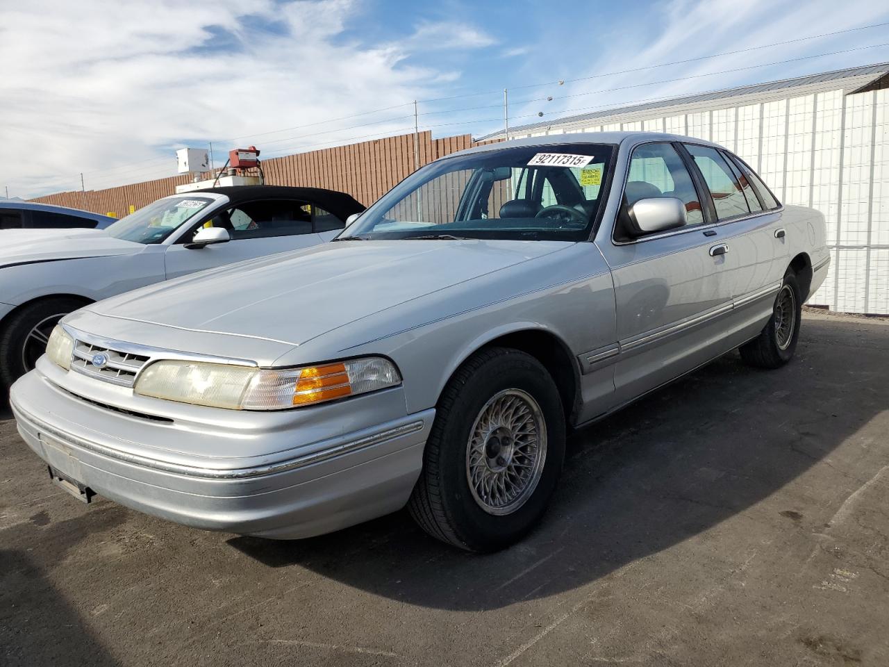 Ford Crown Vic Lx Image 1