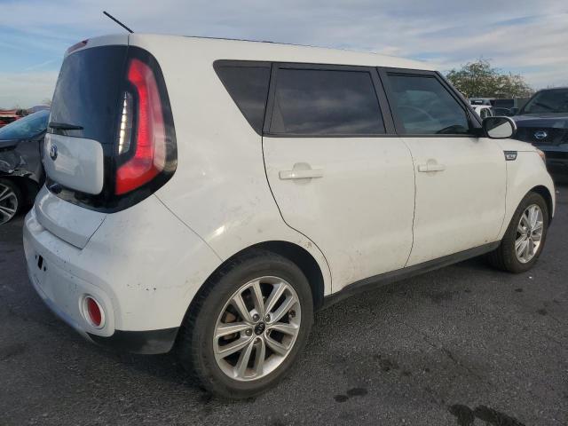 Kia Soul + Image 6