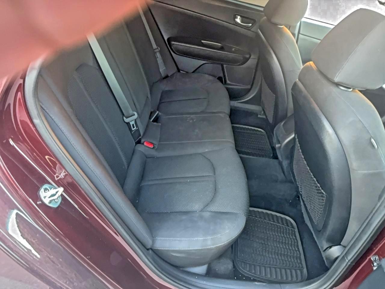 Kia Optima Lx Image 8