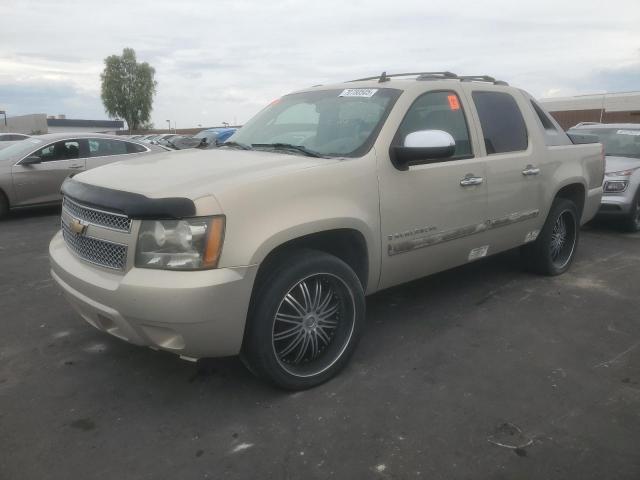  Salvage Chevrolet Avalanche
