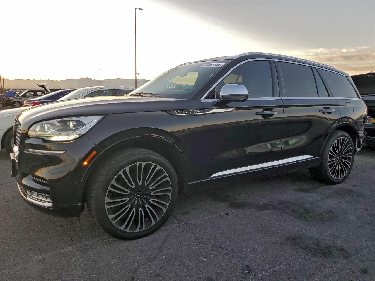 Lincoln Aviator Black Label Image 1