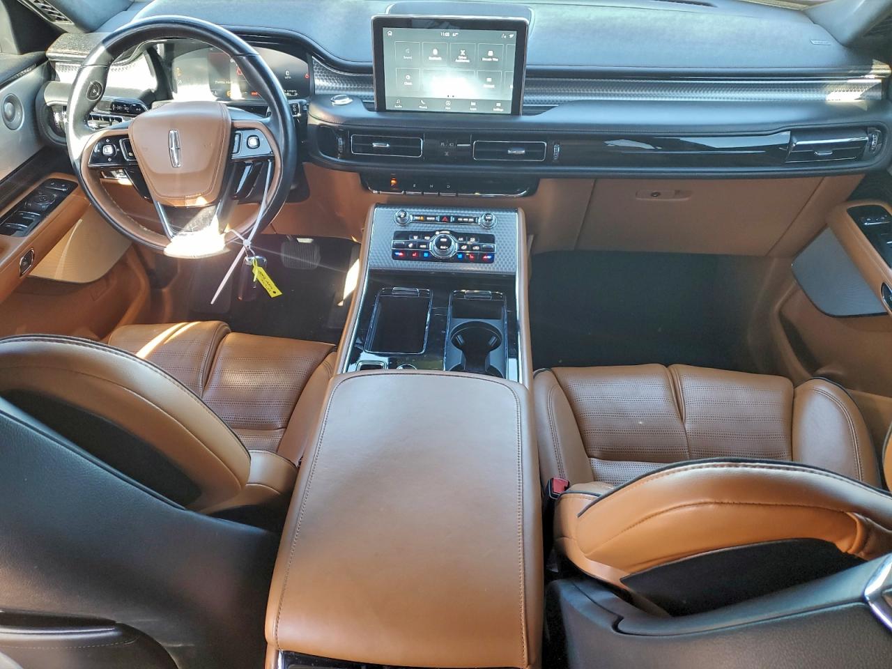 Lincoln Aviator Black Label Image 2