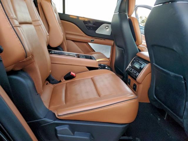 Lincoln Aviator Black Label Image 12