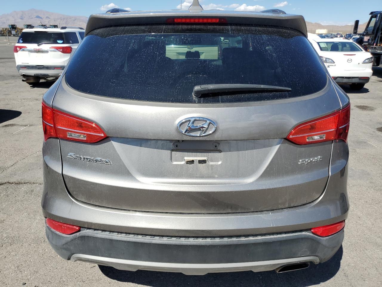 Hyundai SANTA FE Image 10