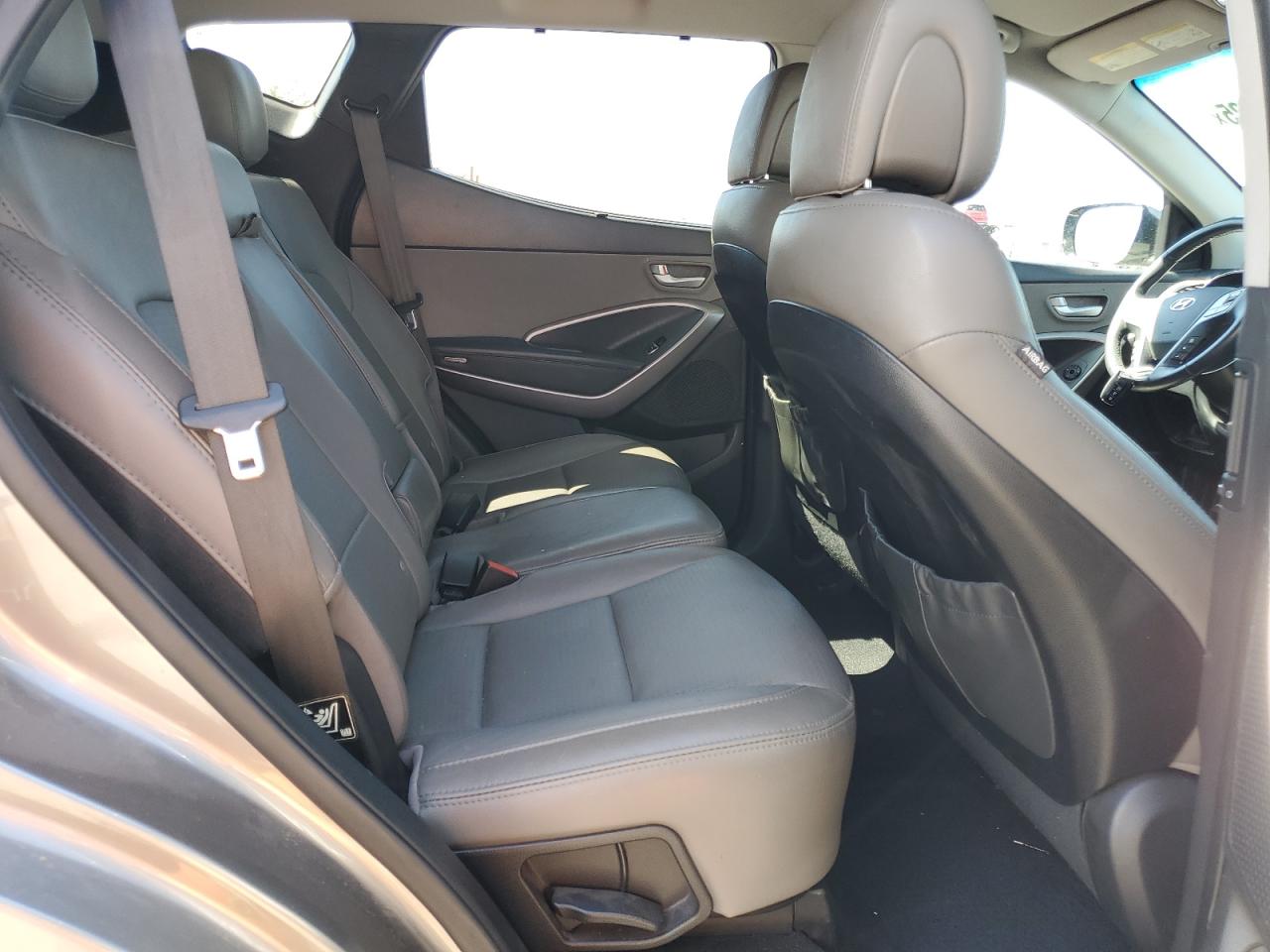 Hyundai SANTA FE Image 12