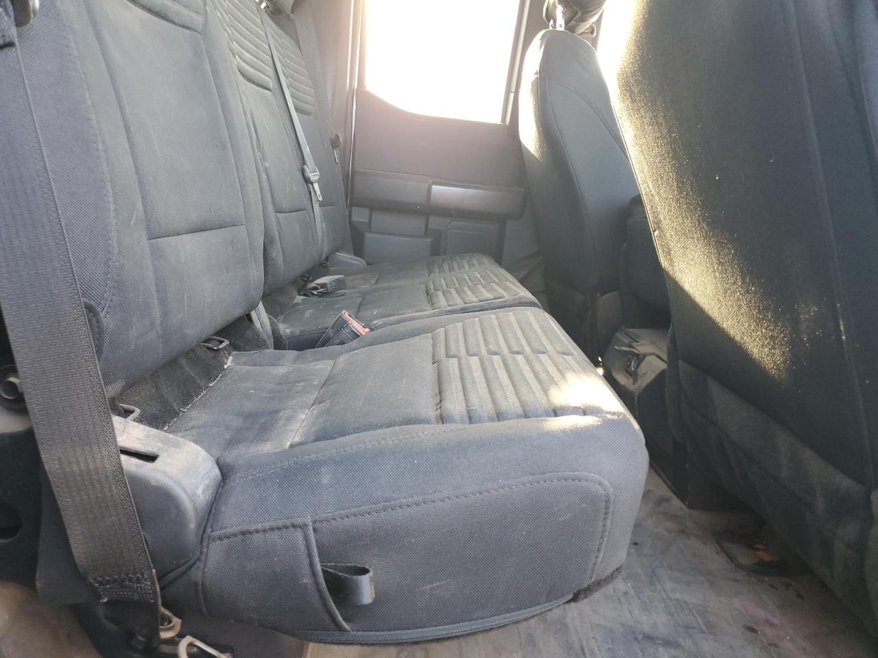 Ford F-150 Super Cab Image 8