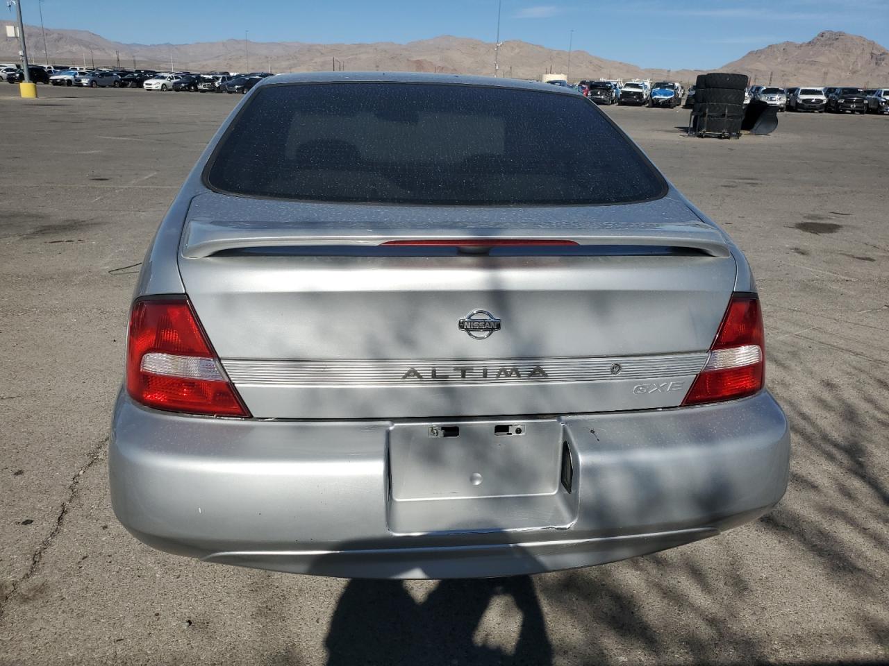 Nissan Altima Xe Image 4