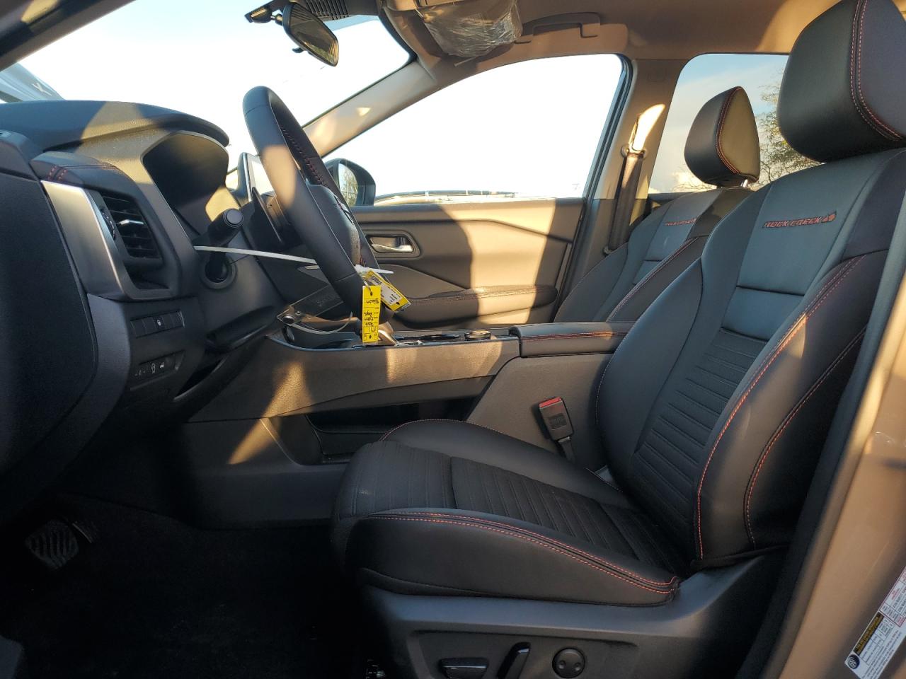 Nissan Rogue Sv Image 4