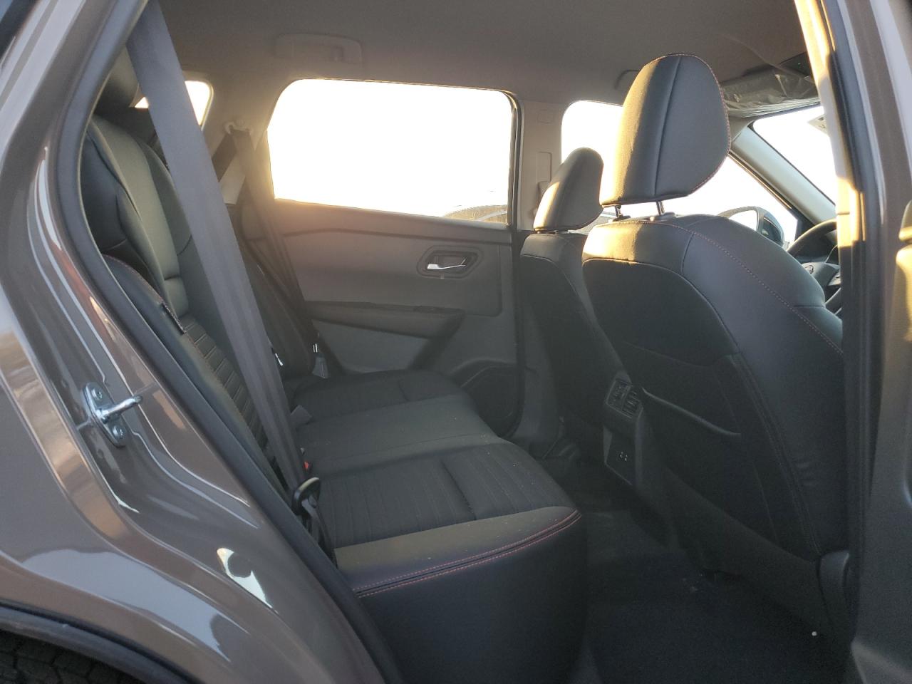 Nissan Rogue Sv Image 13