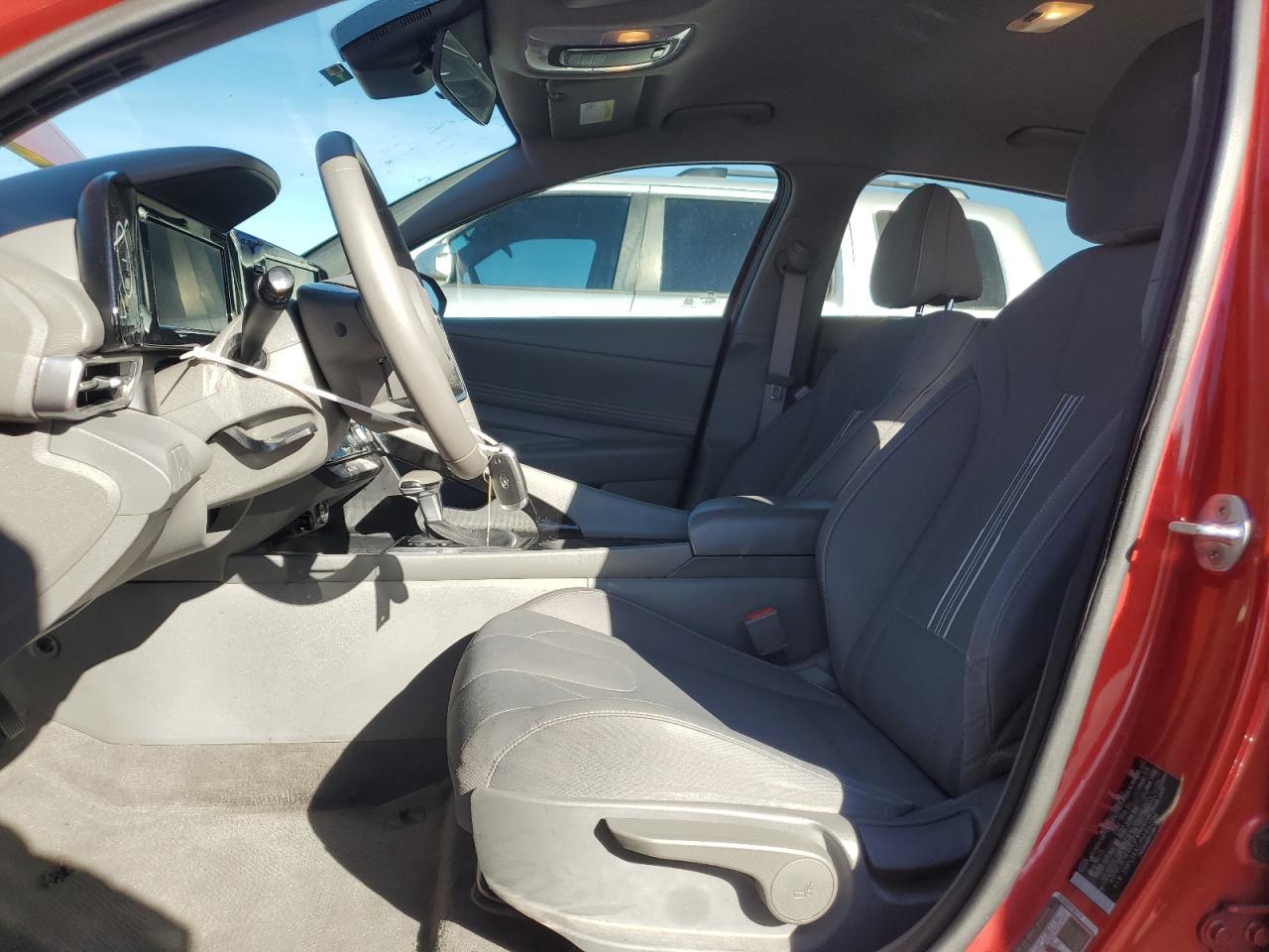 Hyundai ELANTRA Sel Image 6