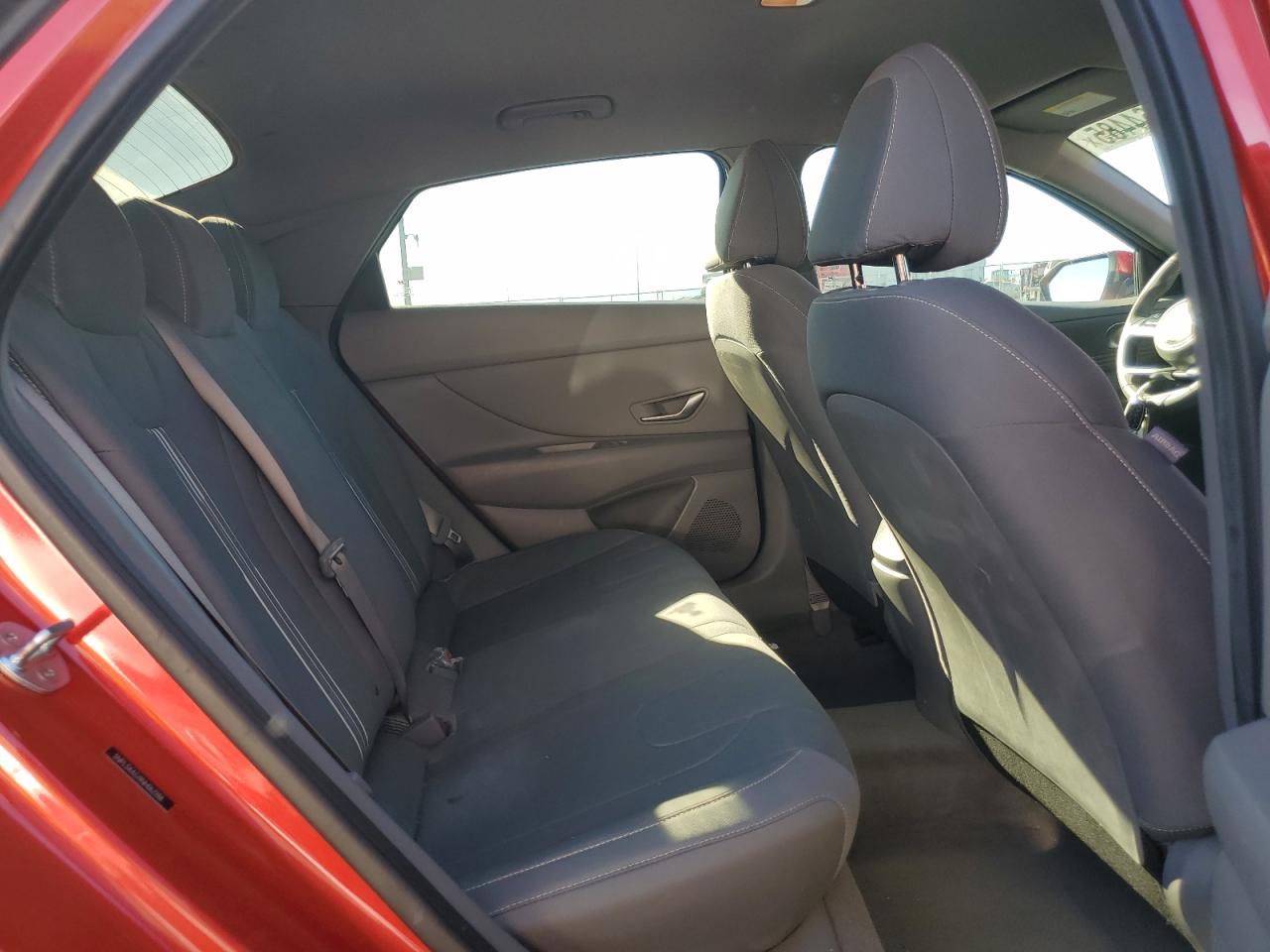 Hyundai ELANTRA Sel Image 7