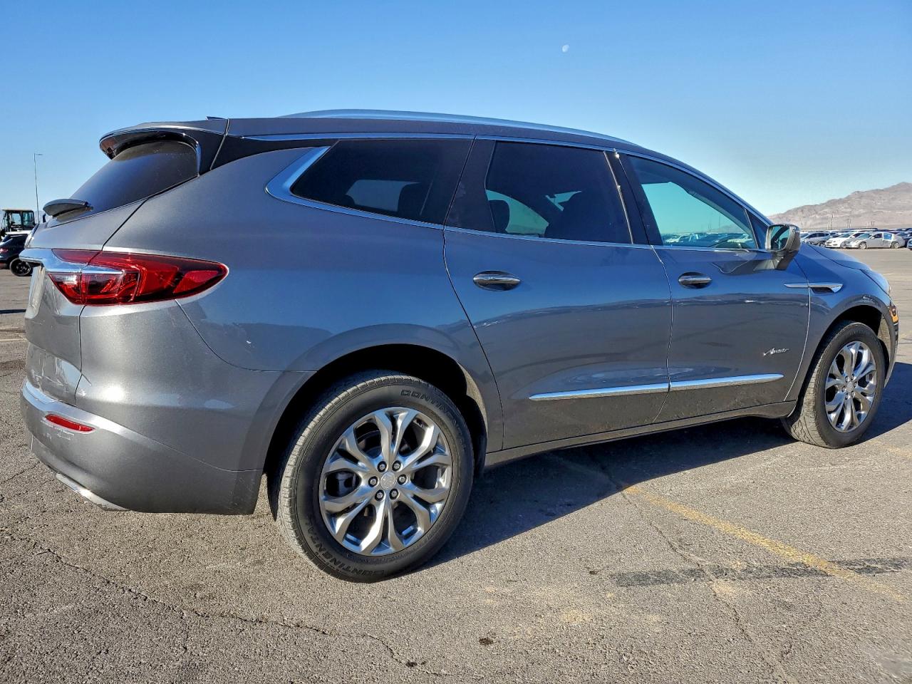 Buick Enclave Avenir Image 2