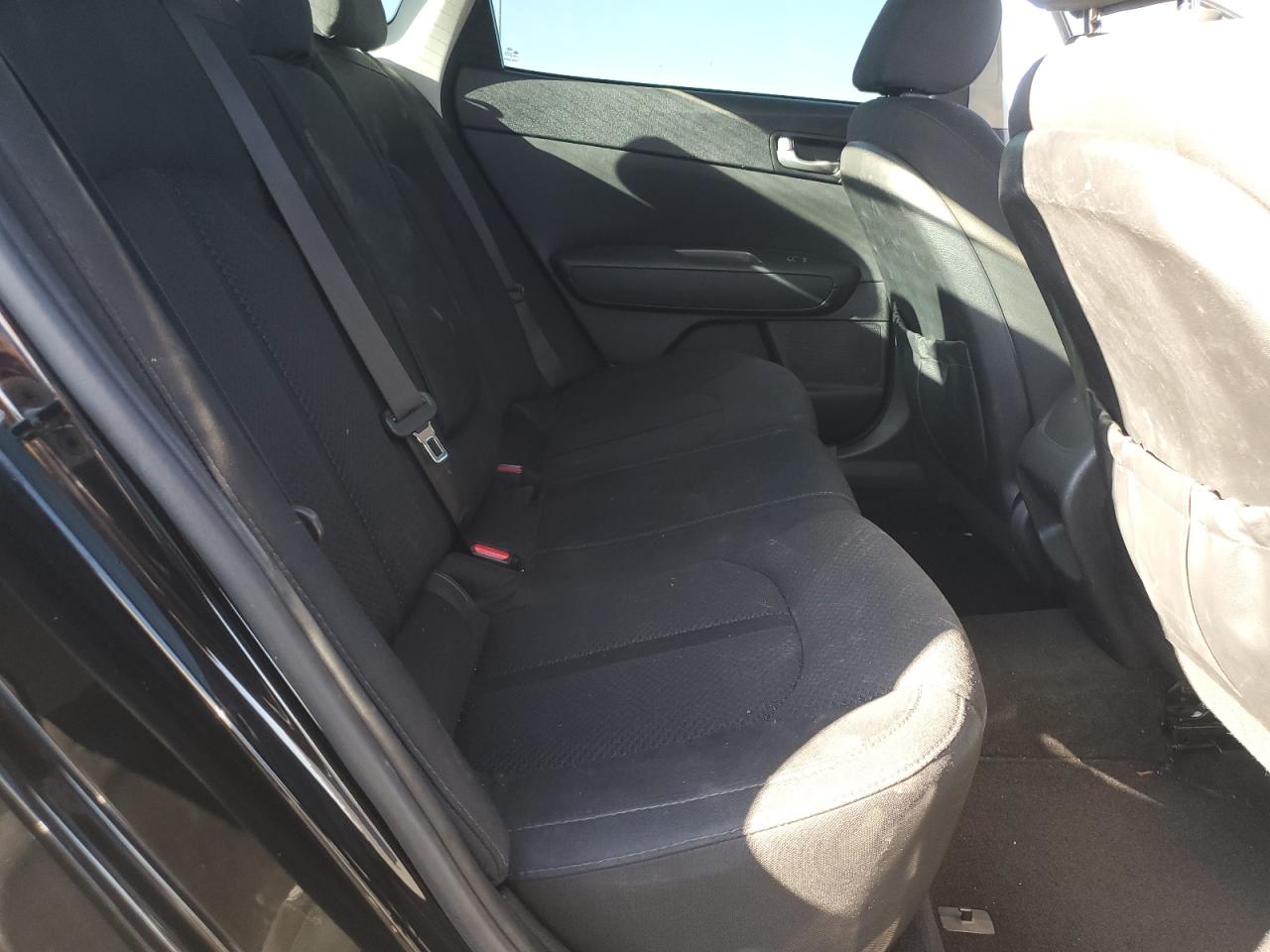 Kia Optima Lx Image 12