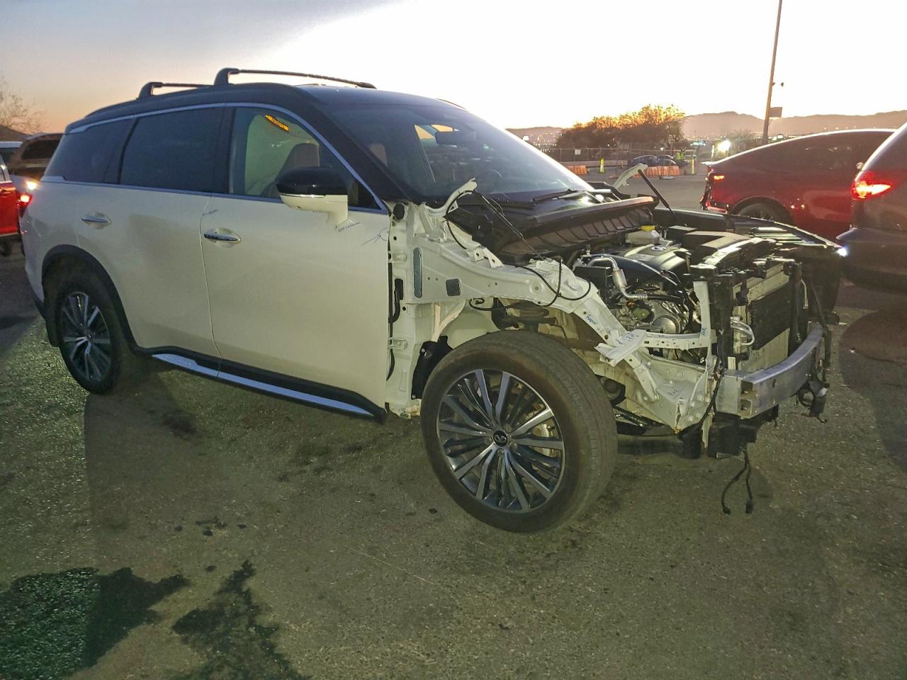 INFINITI Qx Autograph Image 14