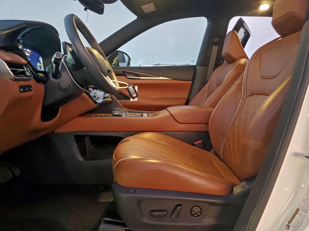 INFINITI Qx Autograph Image 8