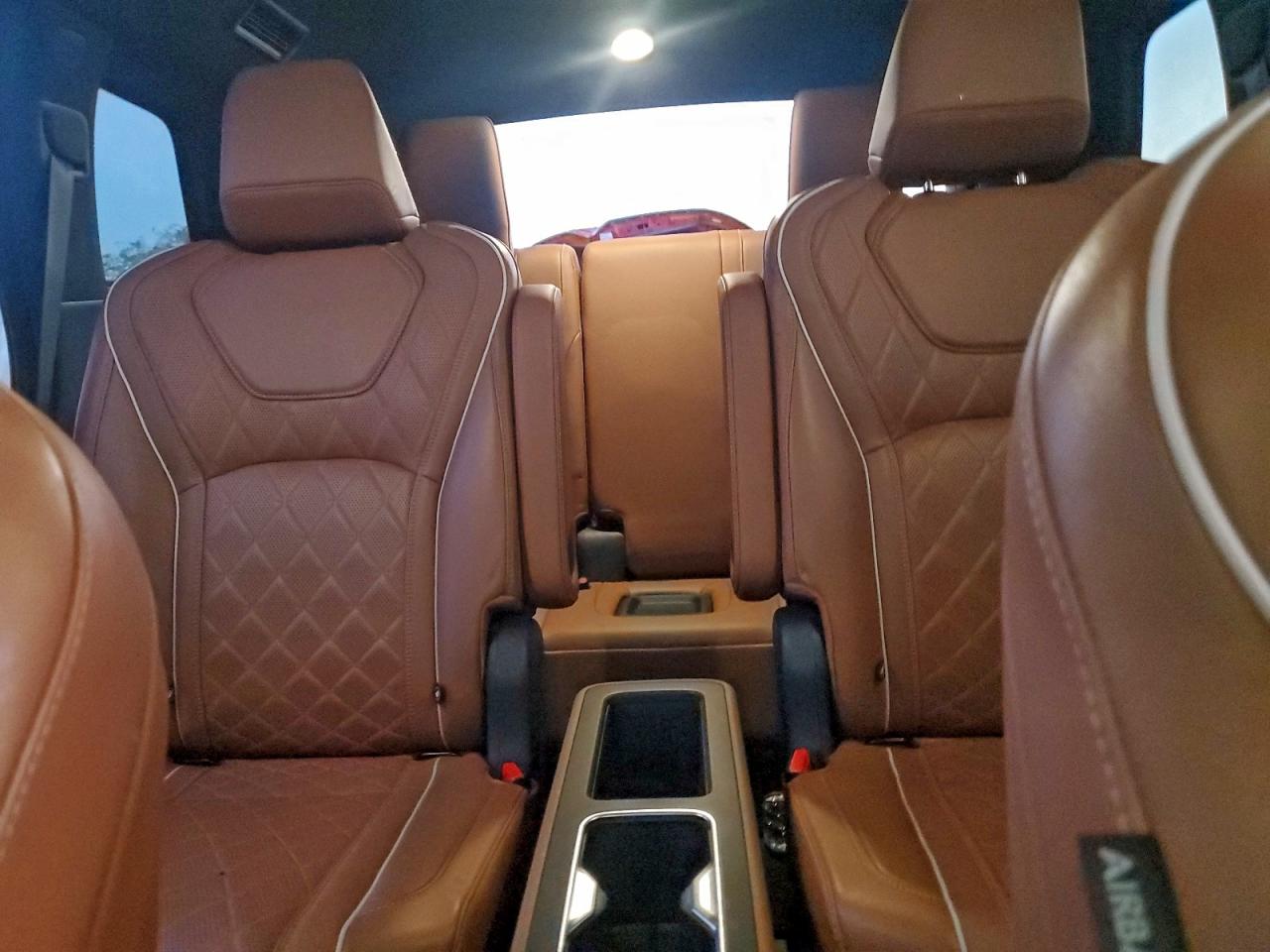 INFINITI Qx Autograph Image 13