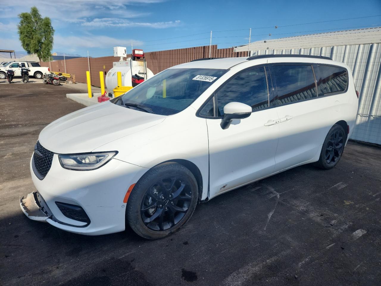 Chrysler Pacifica Touring L Image 1