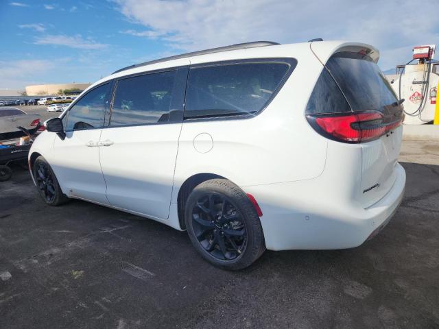 Chrysler Pacifica Touring L Image 2