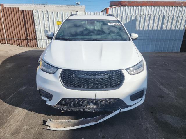 Chrysler Pacifica Touring L Image 6
