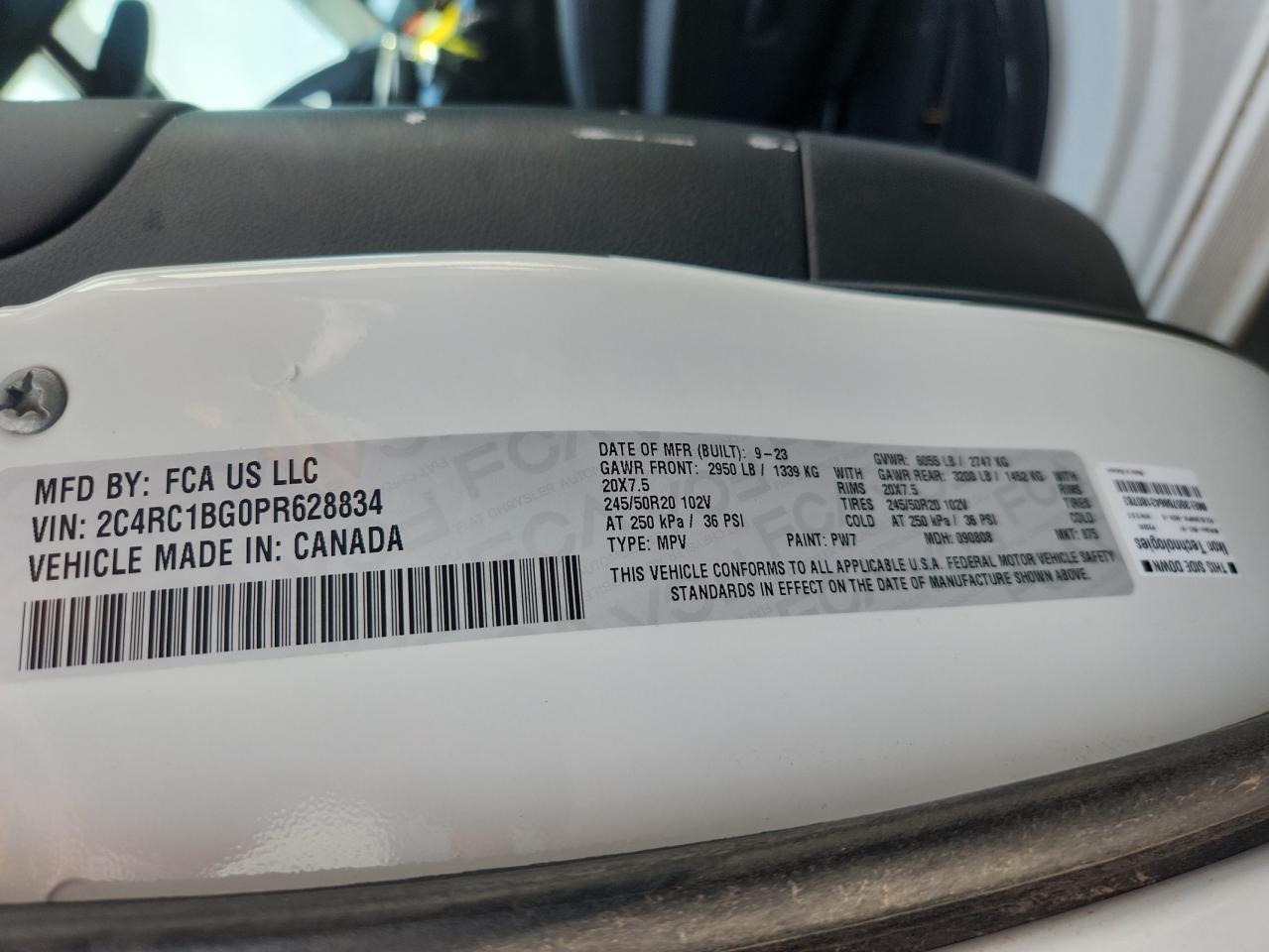 Chrysler Pacifica Touring L Image 11