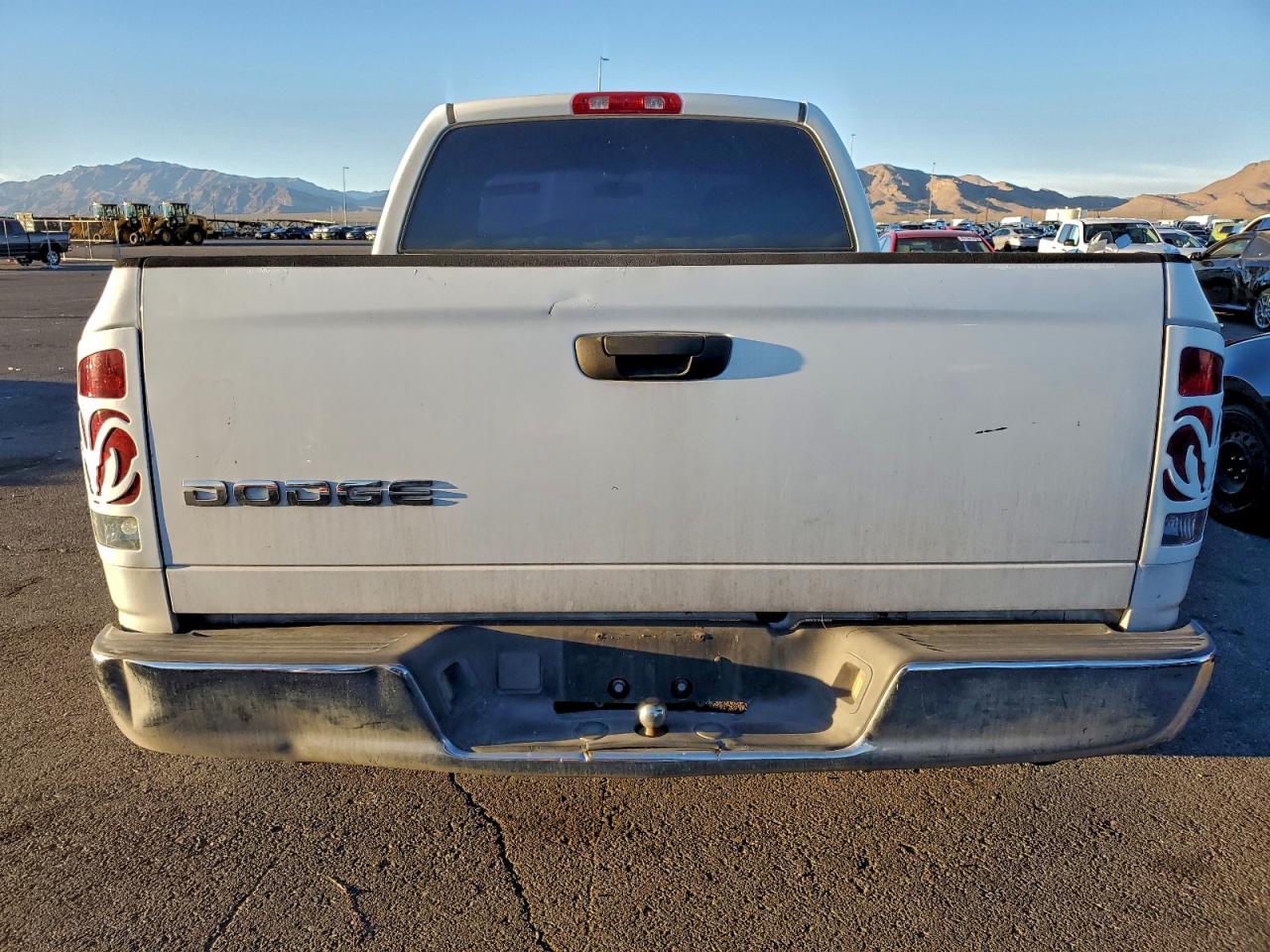 Dodge Ram 1500 Image 3