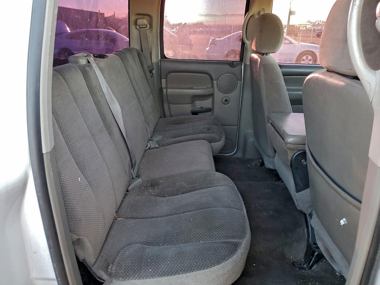 Dodge Ram 1500 Image 7