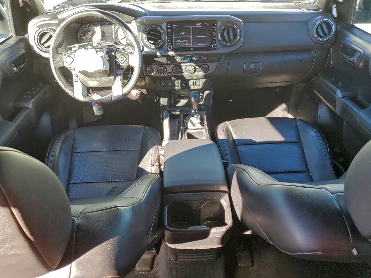 Toyota Tacoma Double Cab Image 11