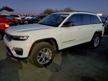  Salvage Jeep Grand Cherokee