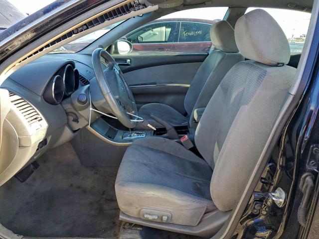 Nissan Altima S Image 10