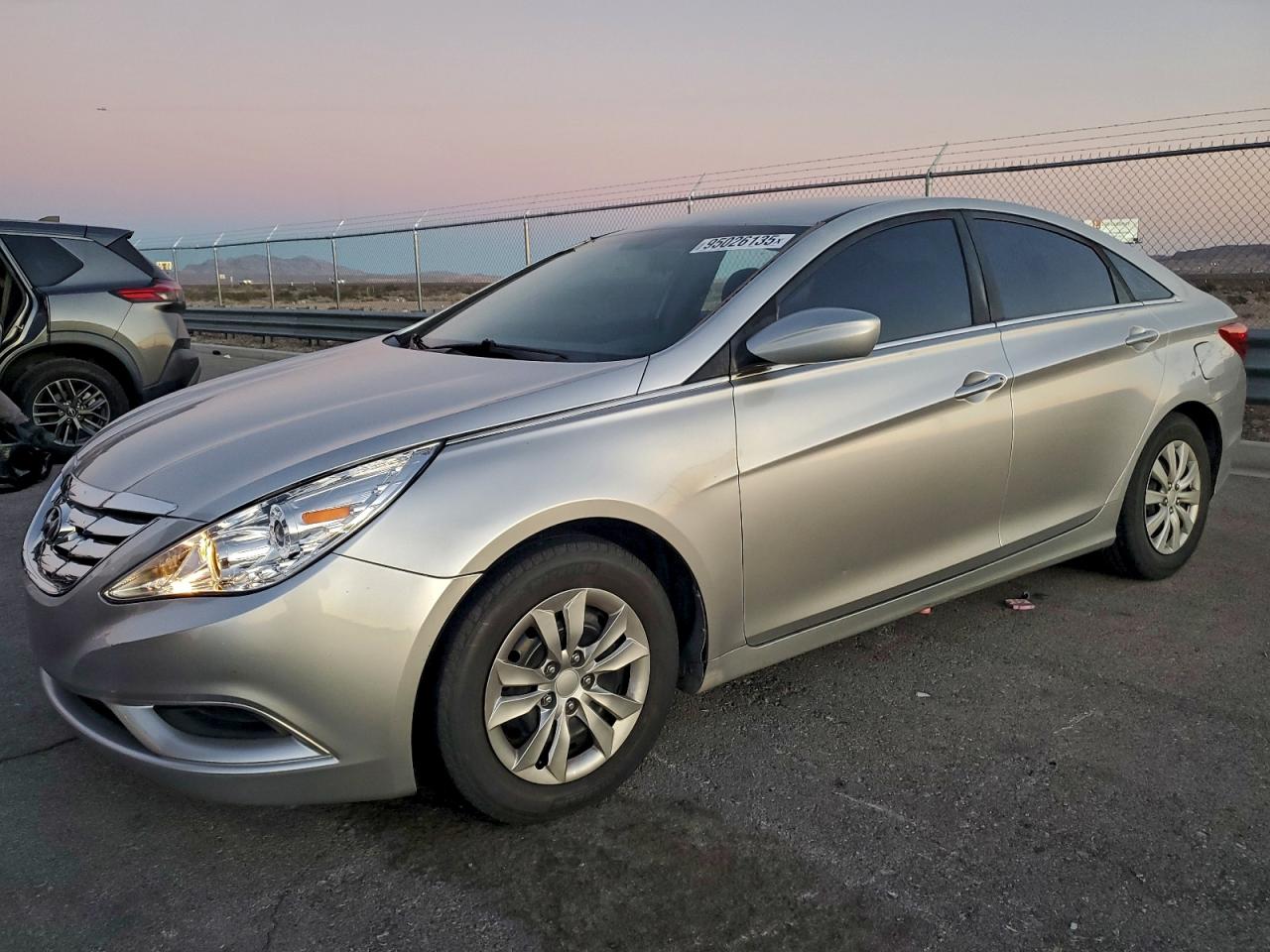 Hyundai SONATA Gls Image 1
