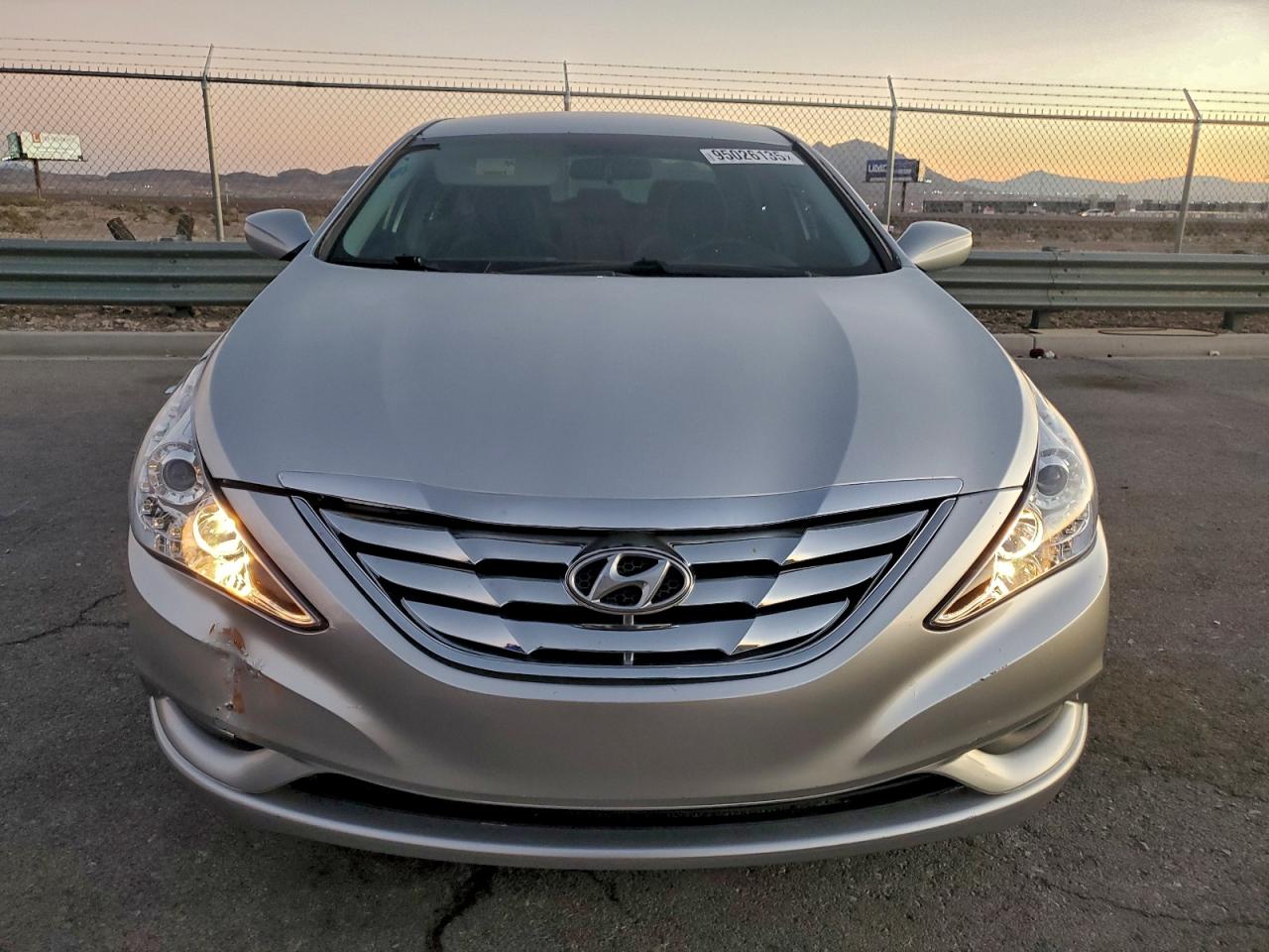 Hyundai SONATA Gls Image 6