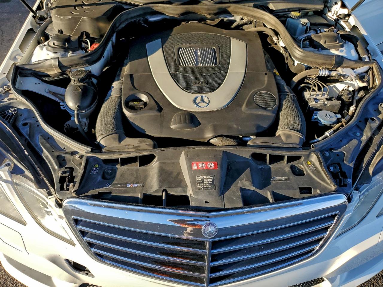 Mercedes-Benz E-Class 550 4matic Image 4