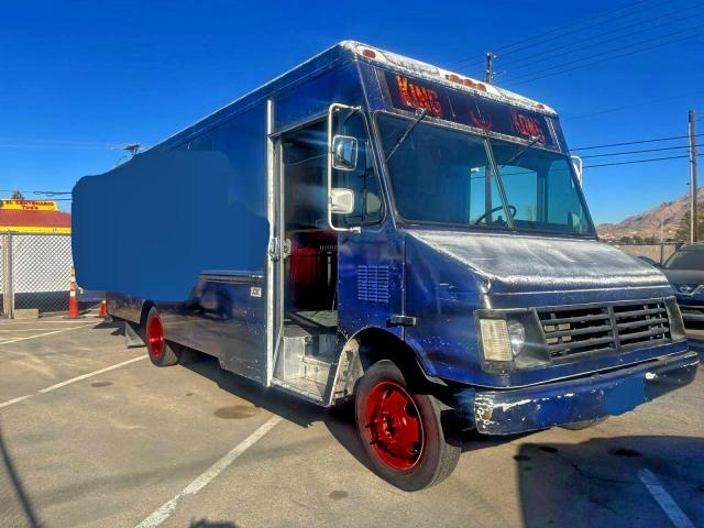  Salvage Chevrolet P30