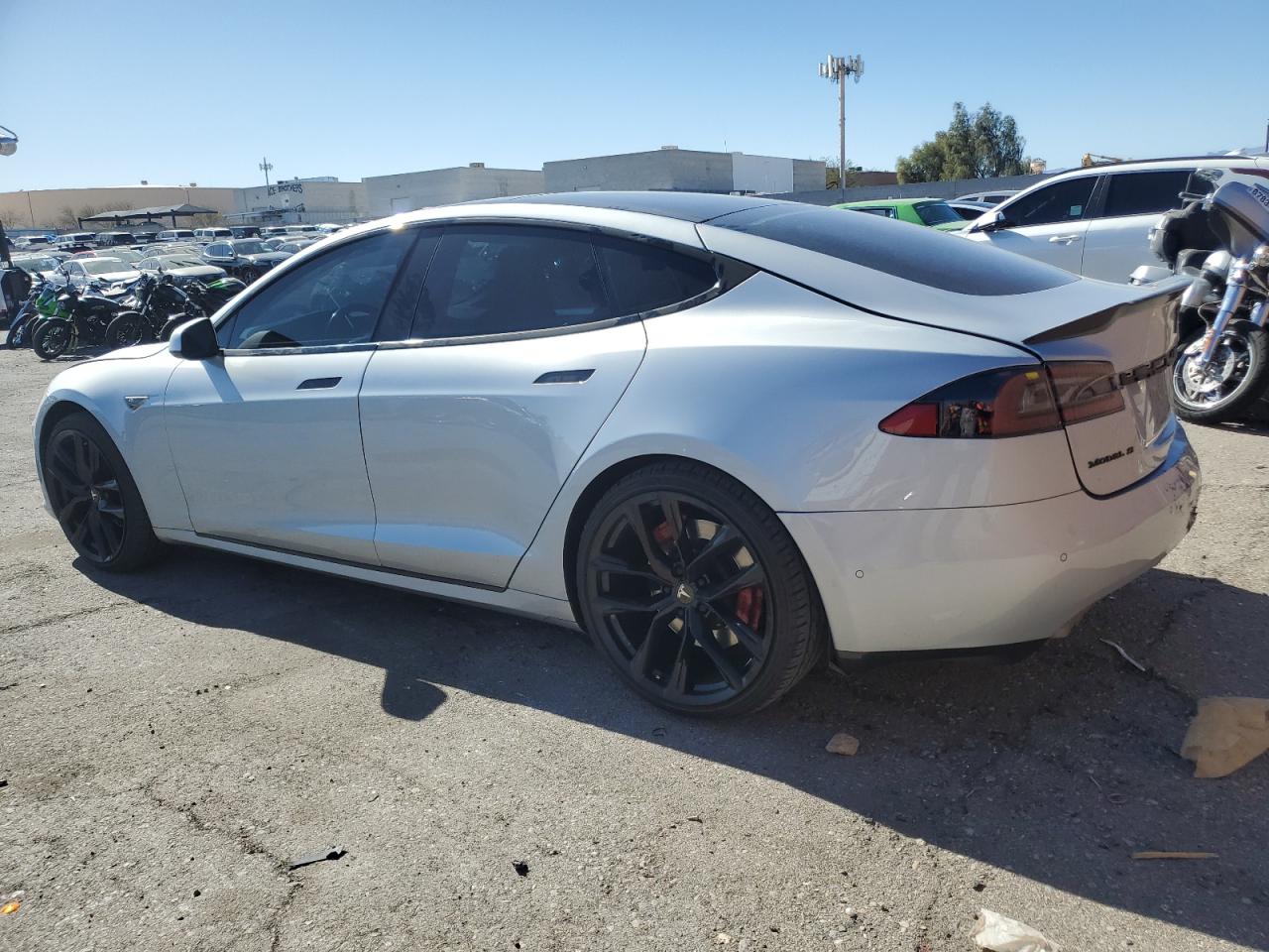 Tesla Model S Image 2