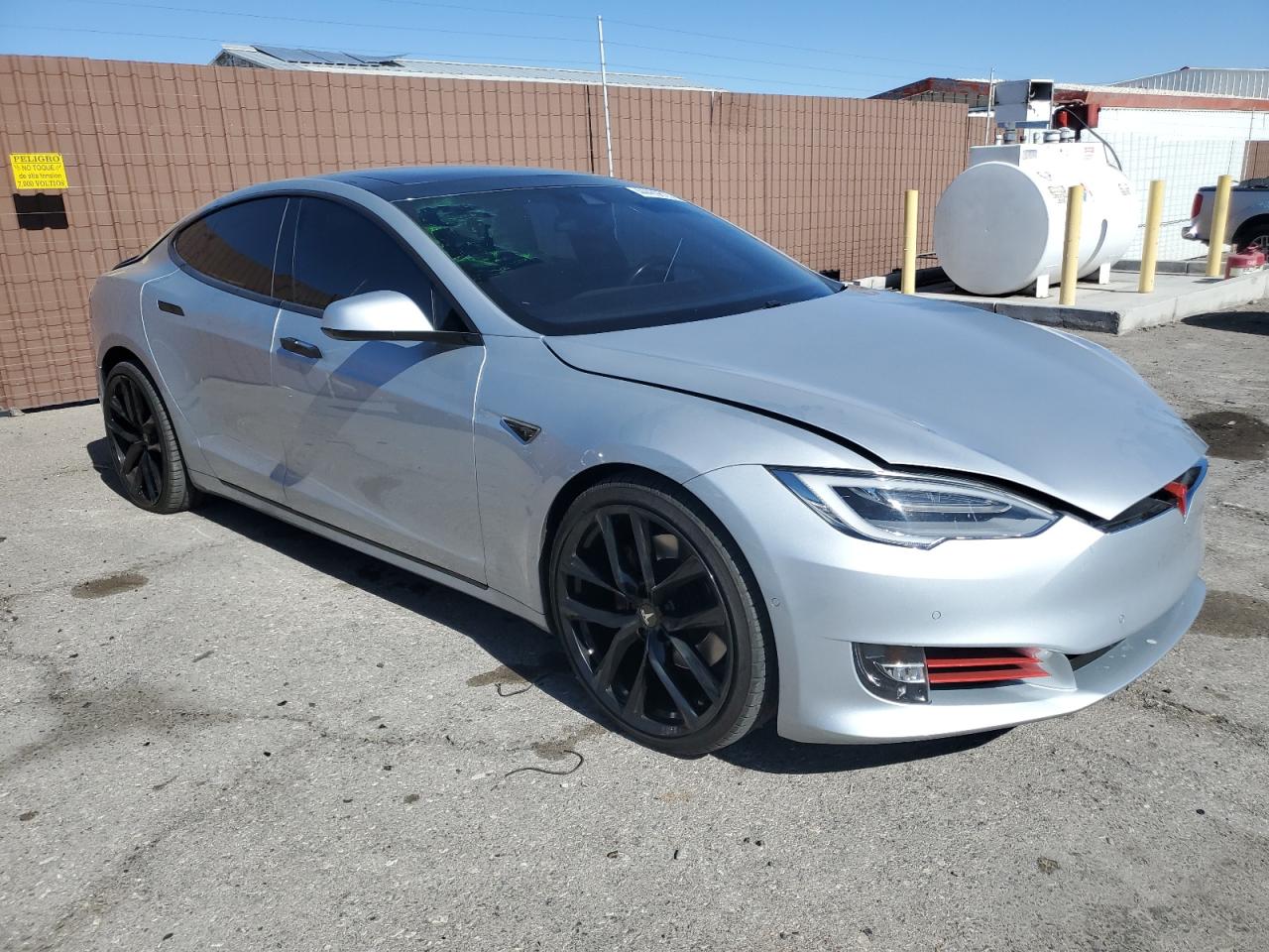 Tesla Model S Image 5