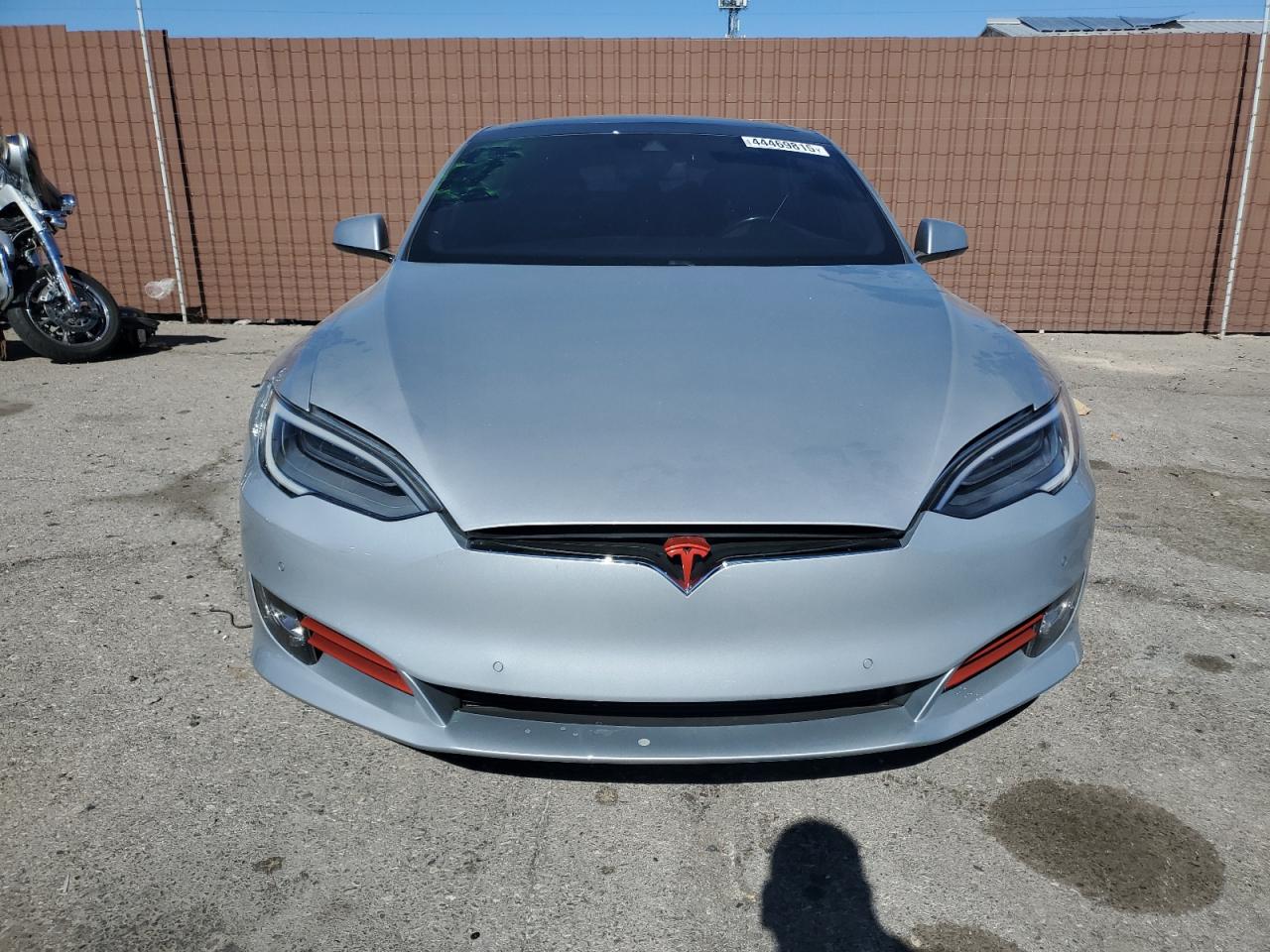 Tesla Model S Image 6