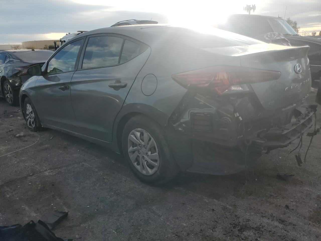 Hyundai ELANTRA Se Image 2