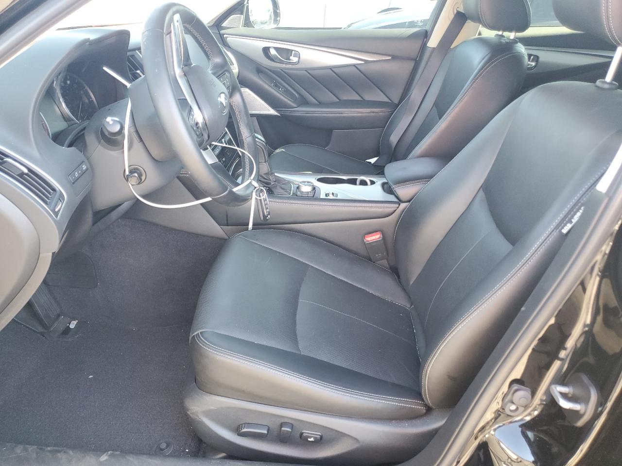 INFINITI Q50 Luxe Image 9