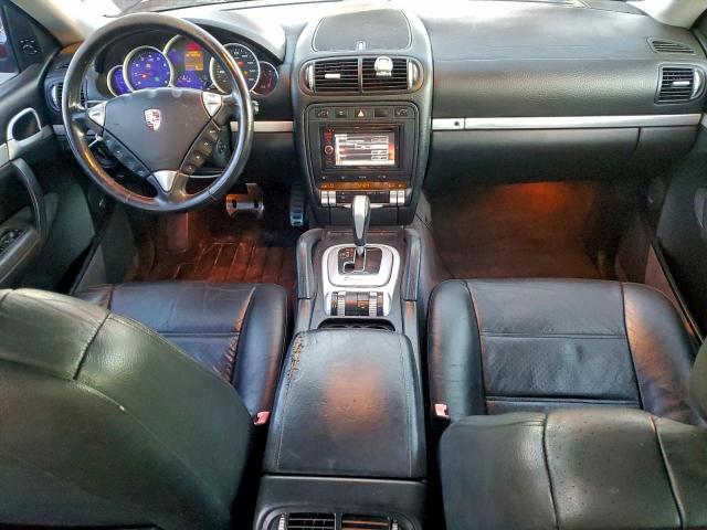 Porsche Cayenne S Image 12